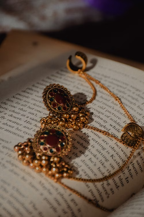 Gold jewellery