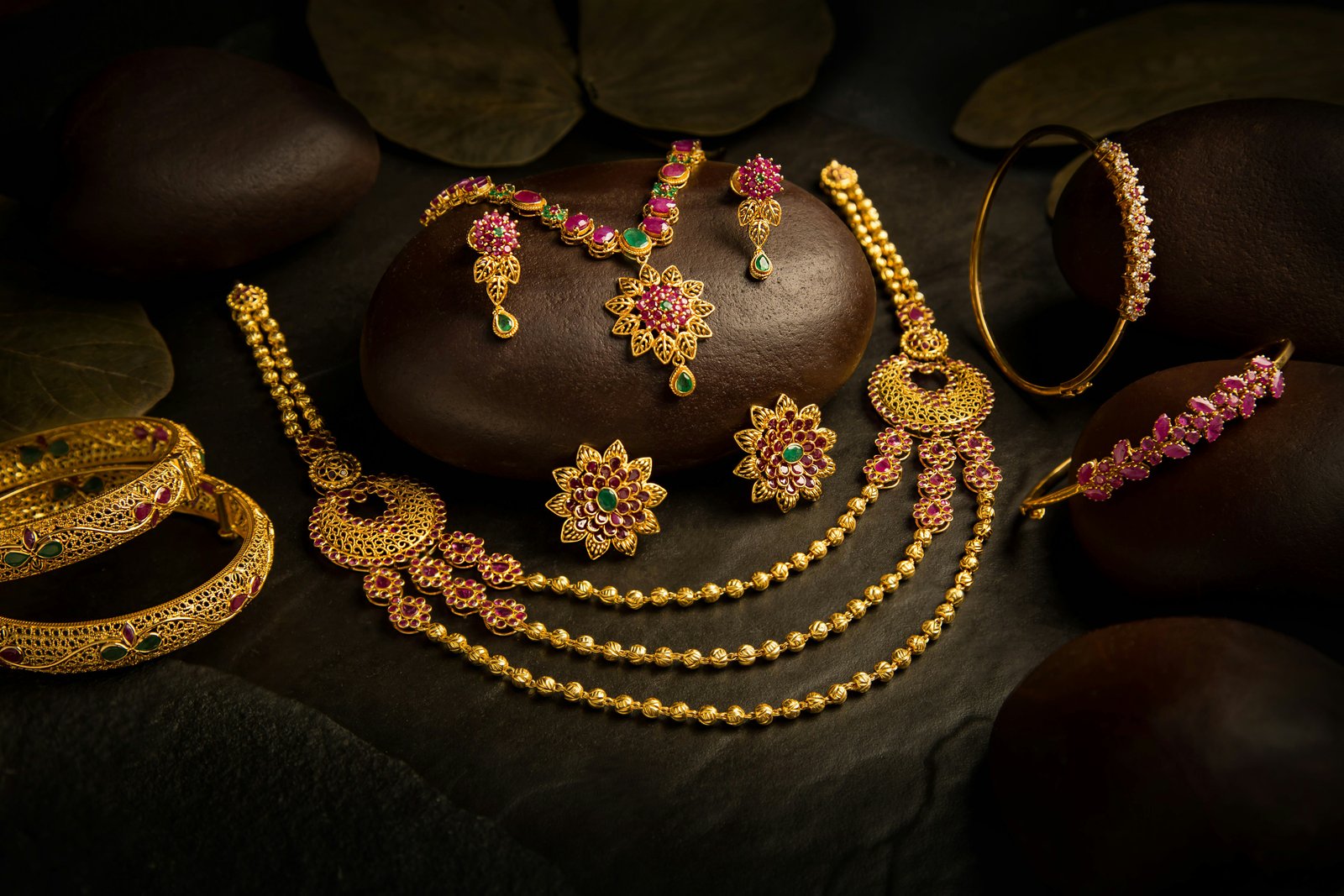 Gold jewellery