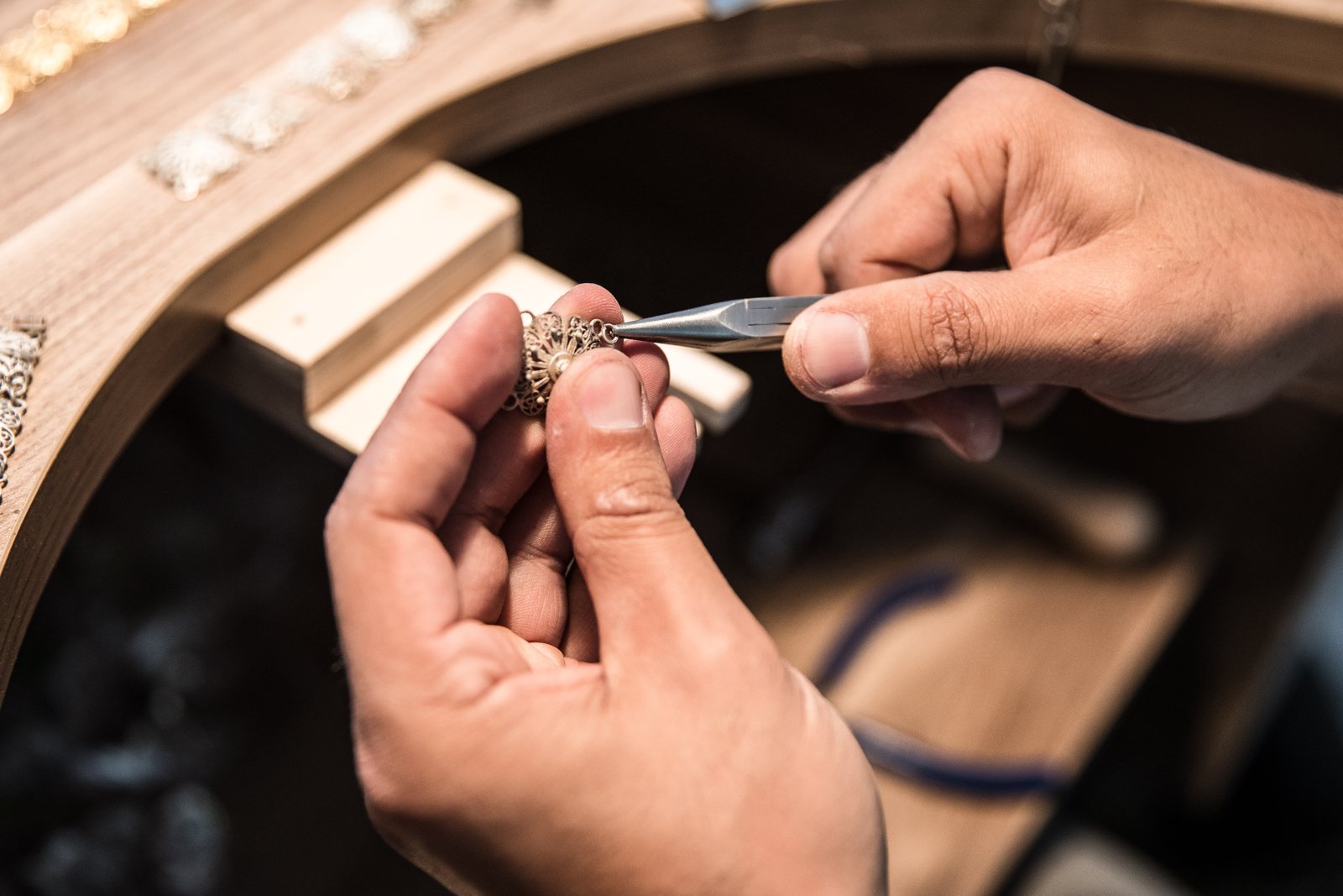 Gold jewellery repair