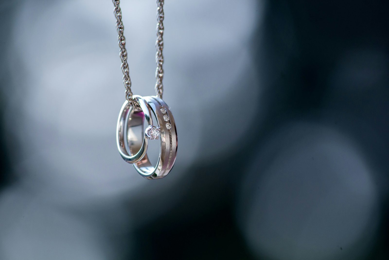 Silver jewellery styling